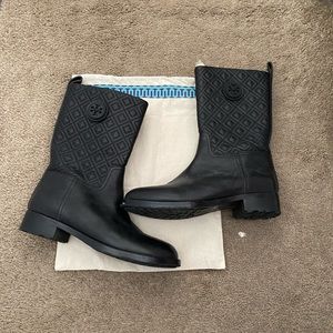 Tory Burch Black Leather Boots in a Size 9 Women’s